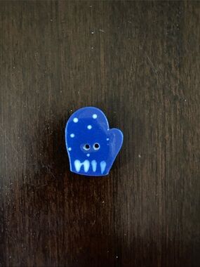 Mill Hill Mitten Button - Blue